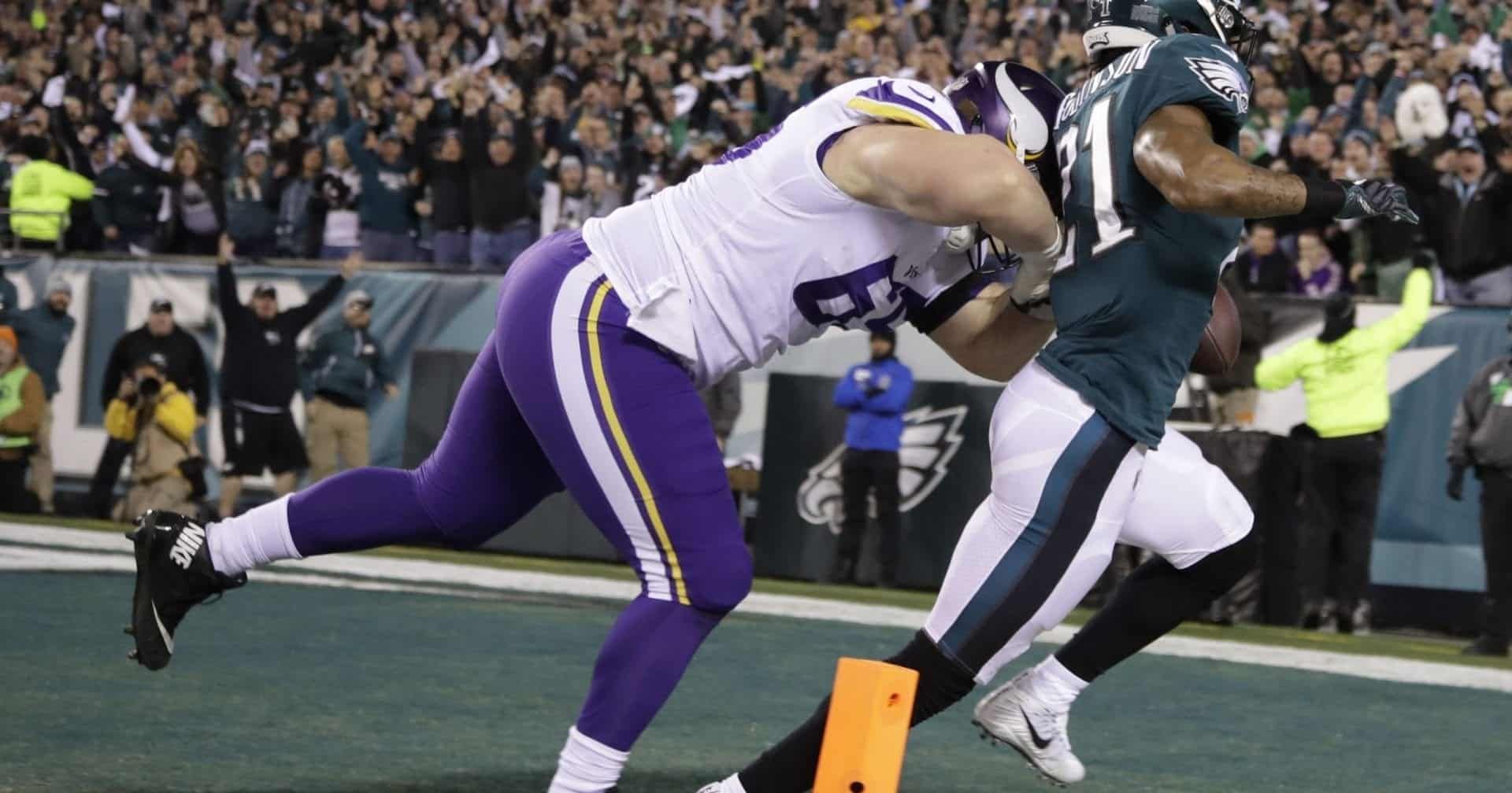 Minnesota Vikings at Philadelphia Eagles: Pat Elflein tackles Ronald Darby. Photo Credit: USA Today Sports