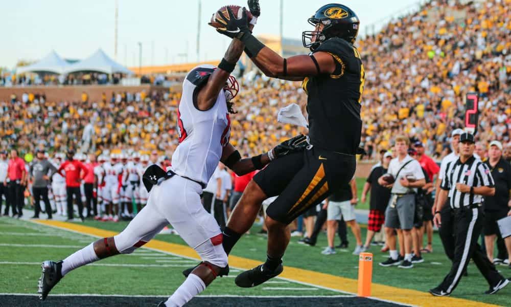 How will the Broncos utilize rookie tight end Albert Okwuegbunam?