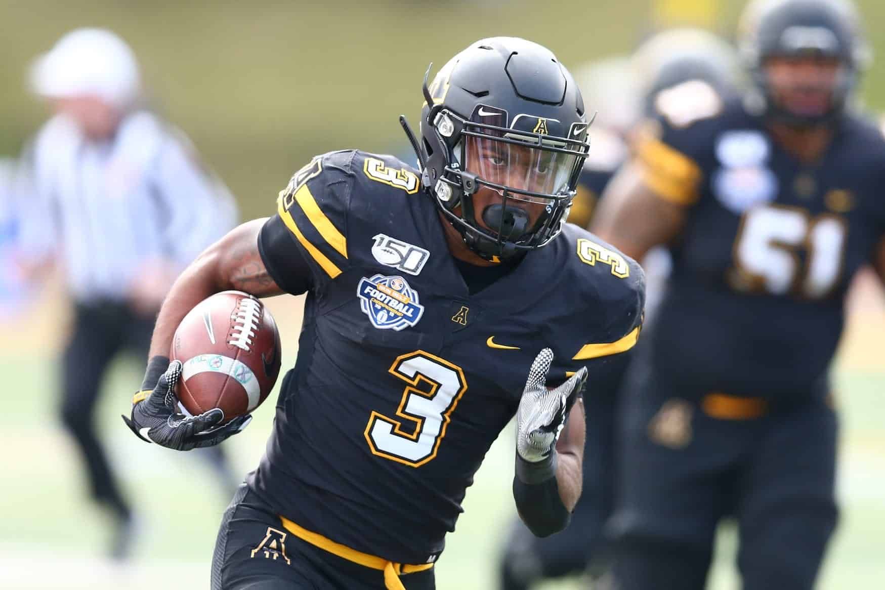 How does running back Darrynton Evans fit in Titans offense?