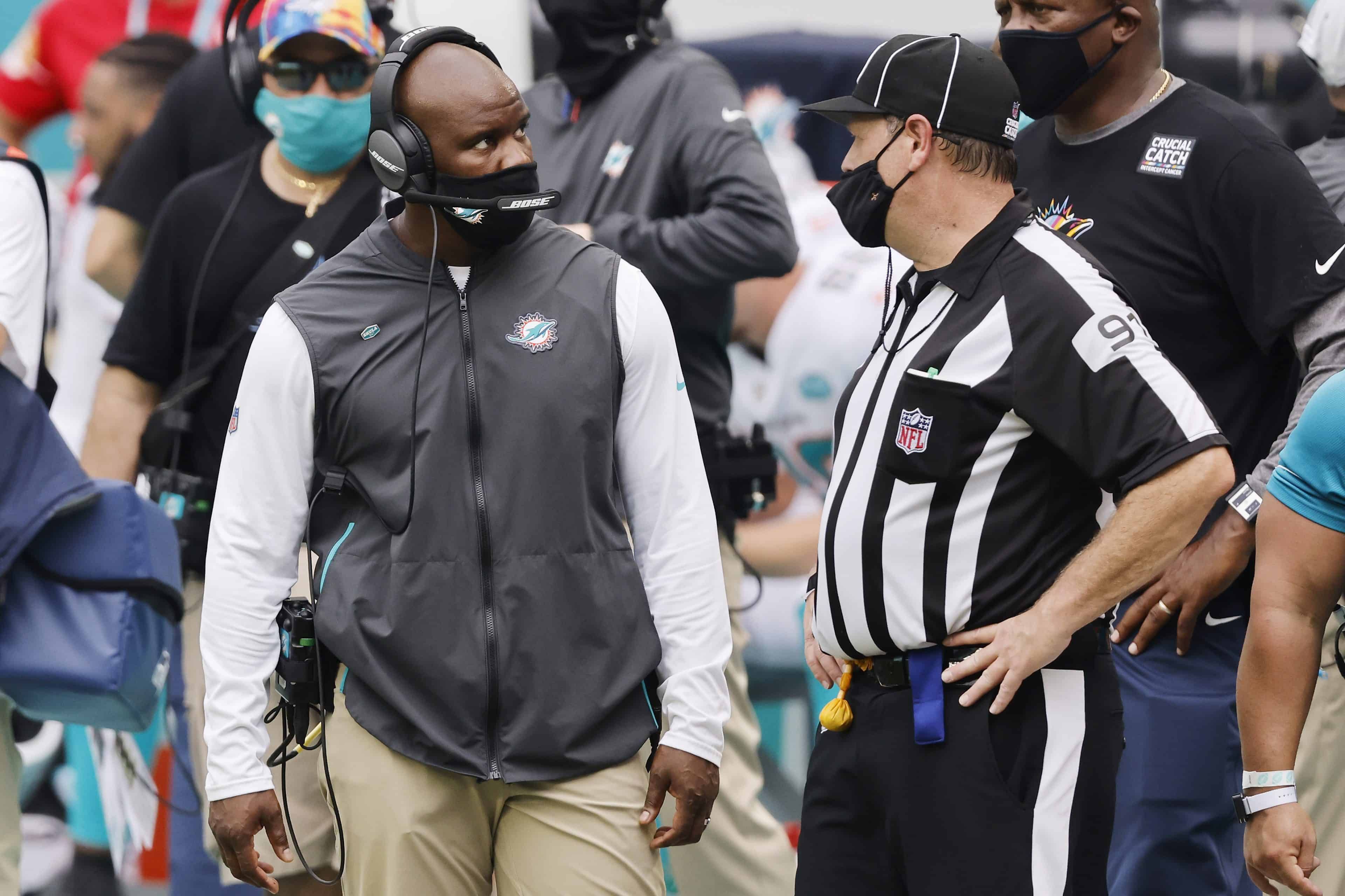 Brian Flores, Miami Dolphins play it too safe in loss to Seattle