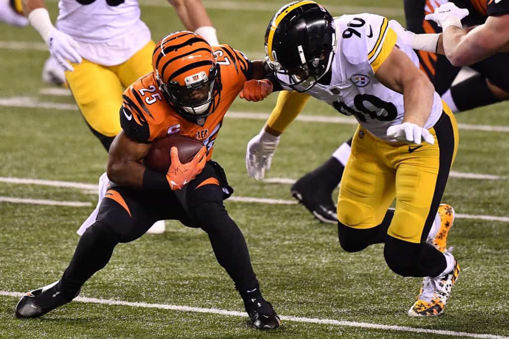 Gio Bernard Fantasy Outlook: Start or sit in Week 16