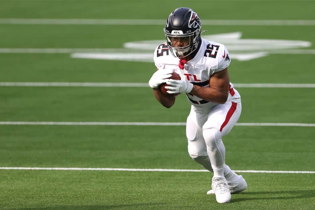 Ito Smith Fantasy Outlook: Start or sit in Week 16