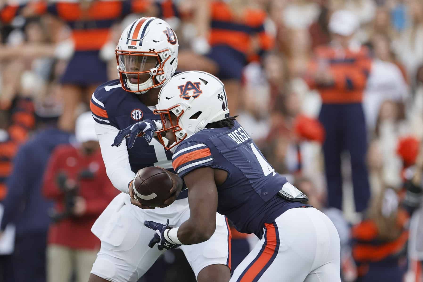 Houston vs. Auburn prediction, pick for the 2021 TicketSmarter Birmingham Bowl