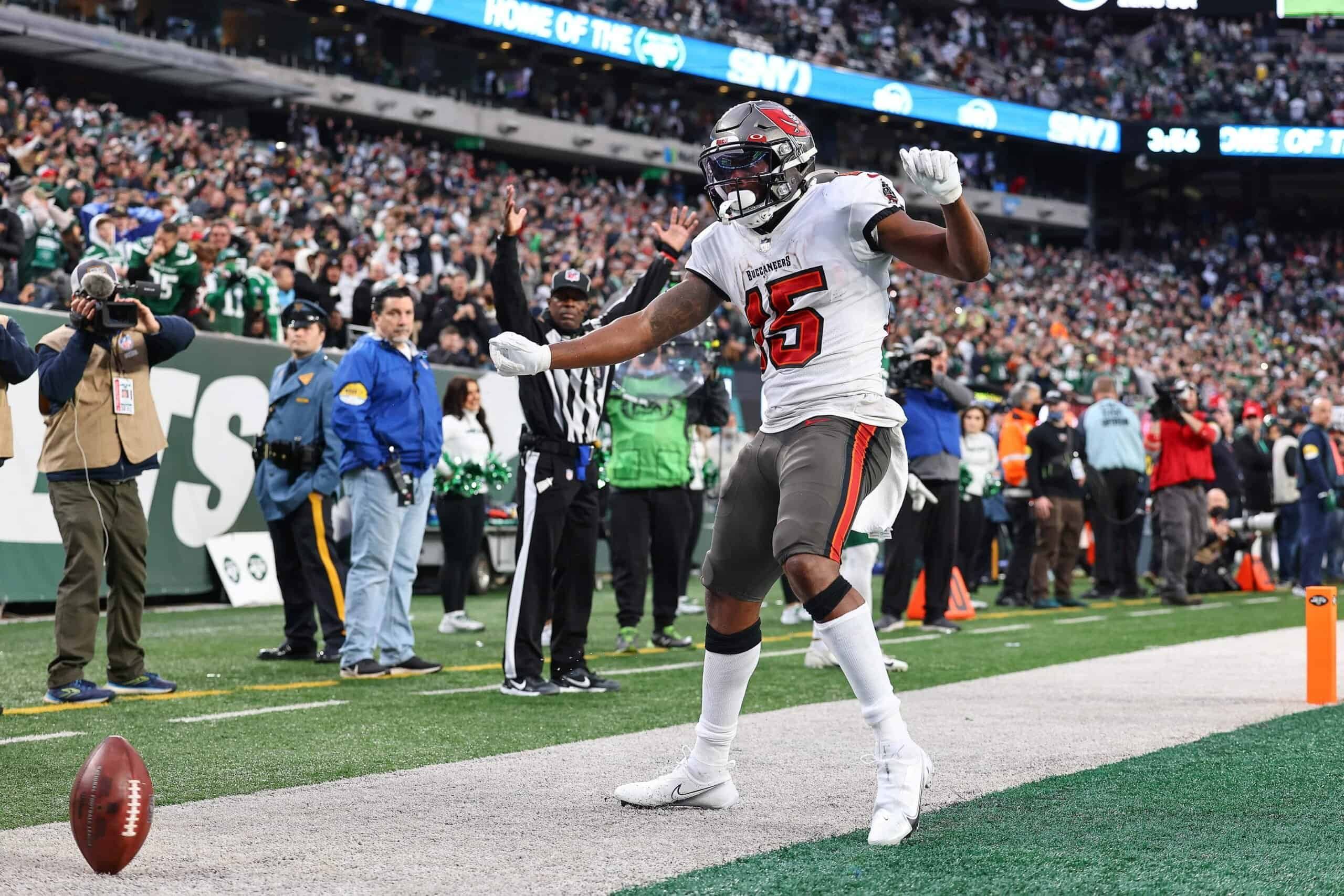 Week 18 Fantasy Sleepers: Davis Mills, Devontae Booker, Cyril Grayson, and Cole Kmet primed for good games