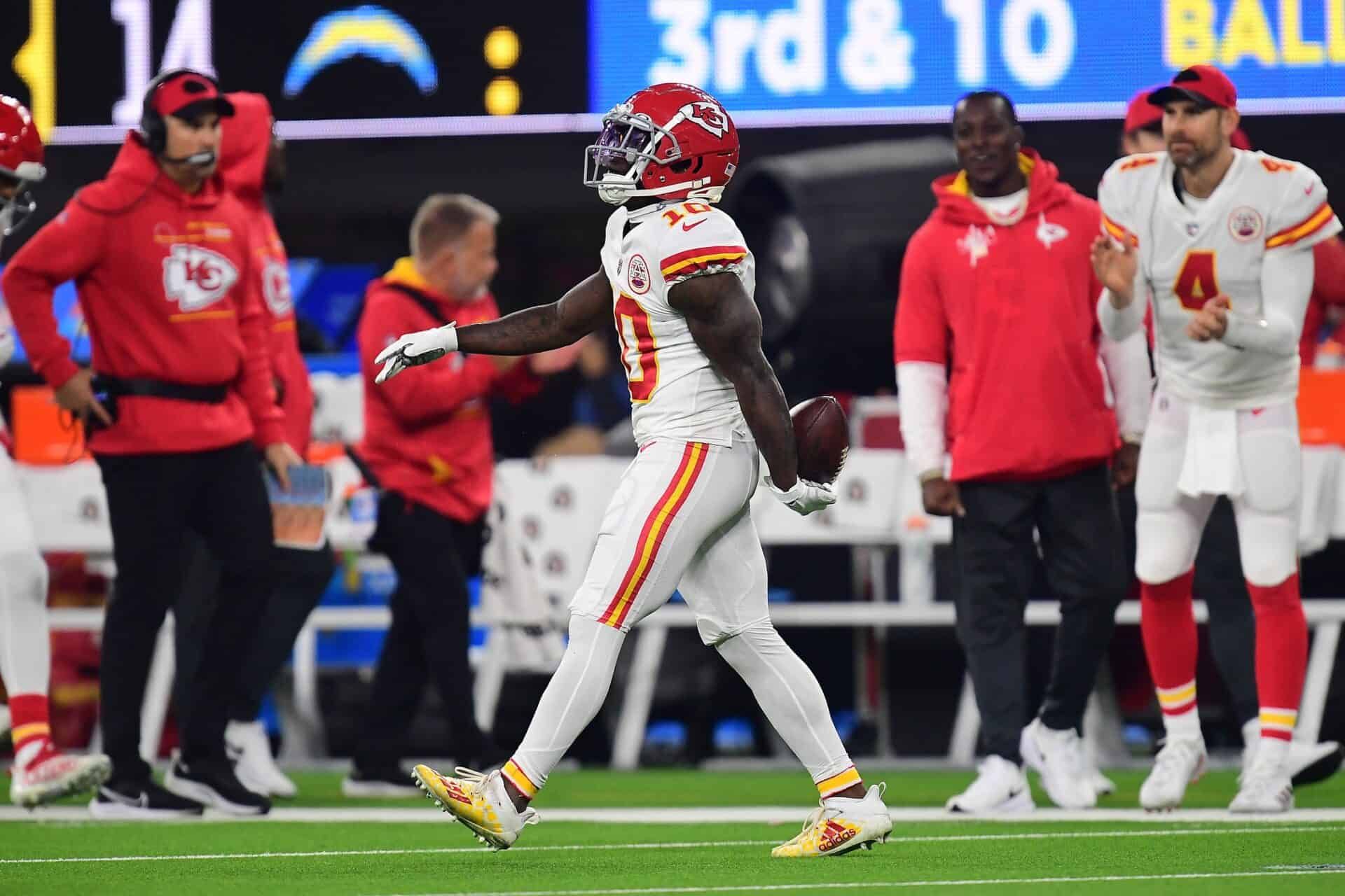 Early Fantasy WR Rankings Week 18: Where do Tyreek Hill, Ja'Marr Chase, and A.J. Brown rank?