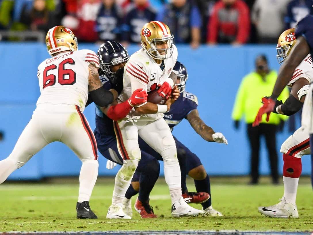 QB and TE Fantasy Injury Report Week 17: Jimmy Garoppolo, Carson Wentz, Pat Freiermuth, and more injury updates