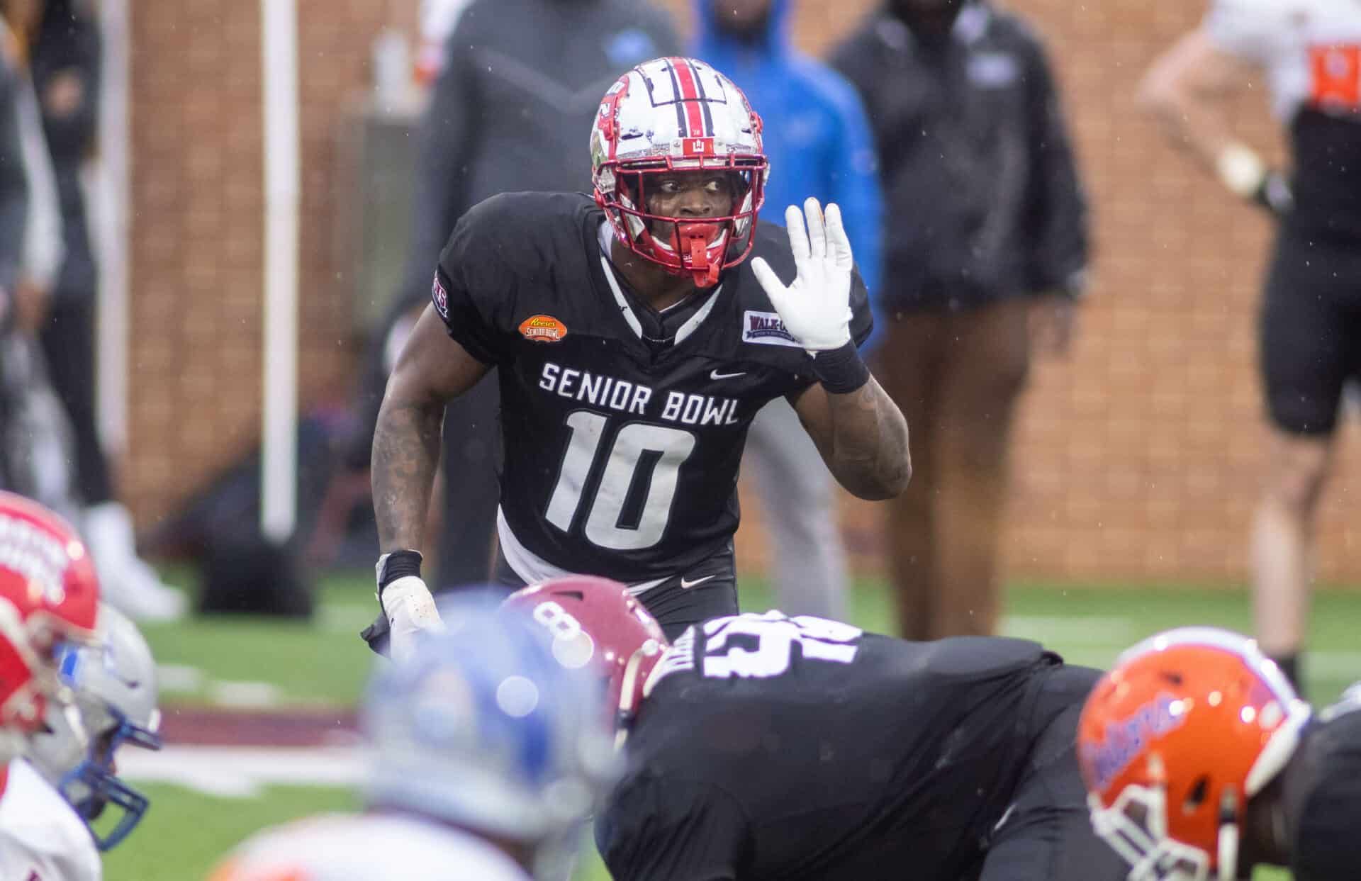 Ahead of NFL Draft, Western Kentucky pass rusher DeAngelo Malone has seven visits and three private workouts