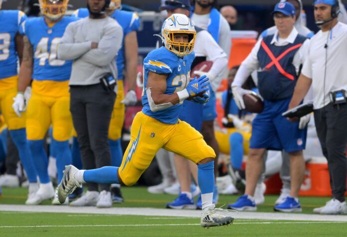 Best receiving running backs to target in fantasy football for 2022 includes Austin Ekeler and Najee Harris