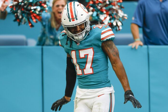 Jaylen Waddle fantasy outlook, ADP, and projection for 2022