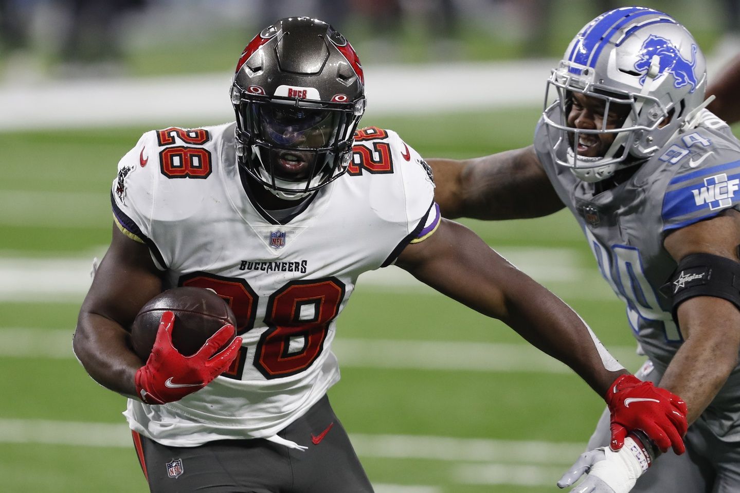 Leonard Fournette fantasy outlook, ADP, and projection for 2022