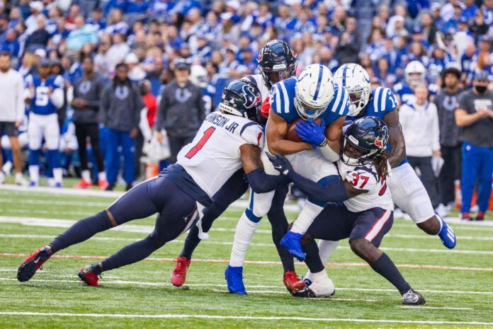 Lonnie Johnson Jr. on being traded from the Texans to the Chiefs: 'It's amazing, I'm happy, I'm overwhelmed'