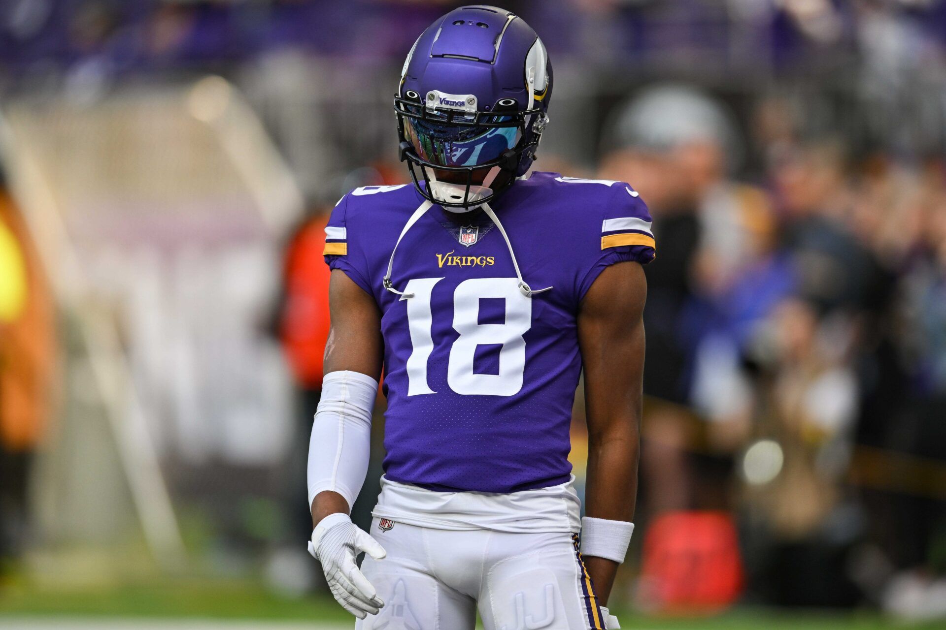 Justin Jefferson (18) in action before the game against the Chicago Bears at U.S. Bank Stadium.