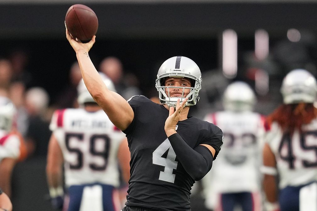 Should you select Derek Carr in fantasy drafts?