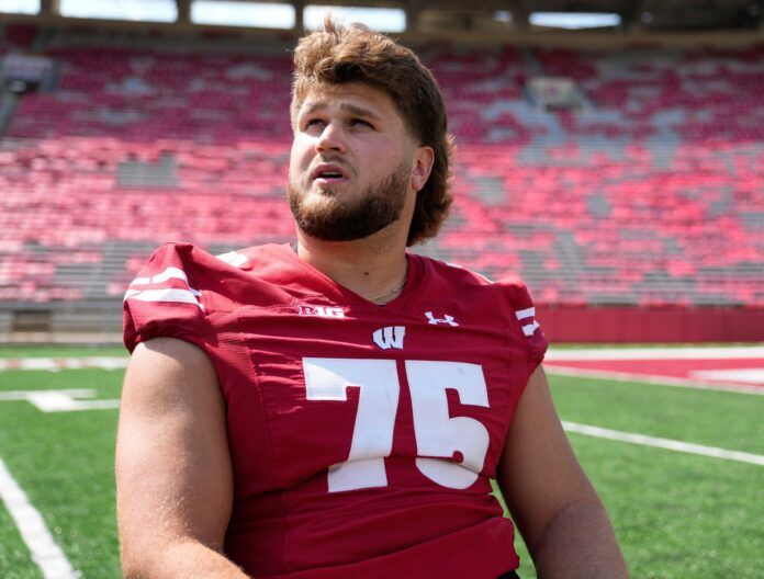 Joe Tippmann, C, Wisconsin | NFL Draft Scouting Report