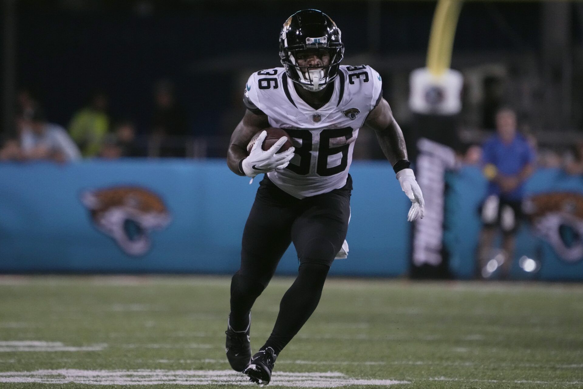 Nfl Money Line NFL moneyline picks tonight: Top bets include the Jaguars and 49ers