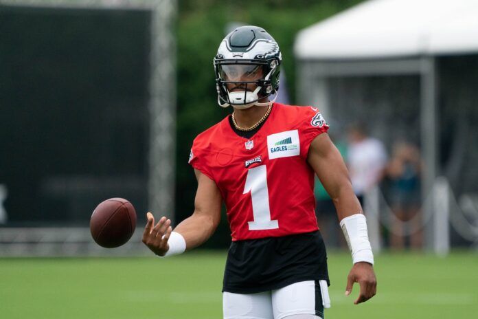 Philadelphia Eagles training camp: Jalen Hurts accuracy on point, Kenny Gainwell joins DeVonta Smith on sideline