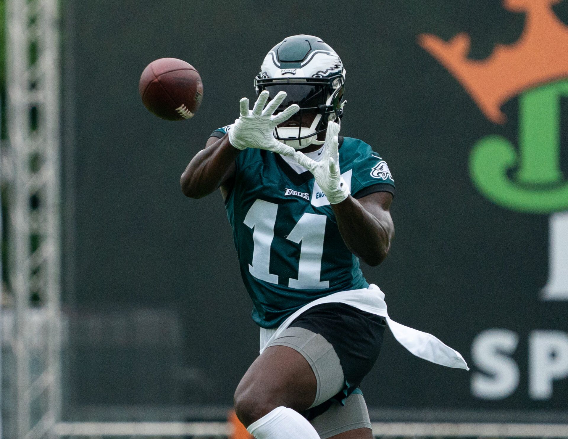 Philadelphia Eagles training camp observations: Jalen Hurts-A.J. Brown connection is dangerous, undrafted rookie receiving notable hype