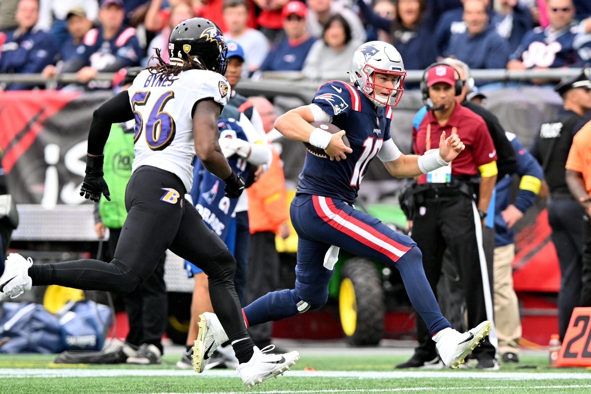 Sources: Mac Jones diagnosed with high ankle sprain, Patriots prepping for Brian Hoyer under center