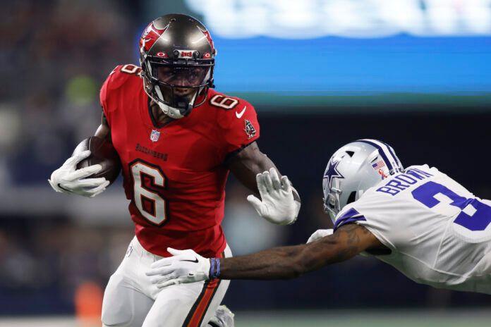 Is Buccaneers WR Julio Jones playing today vs. the Saints?