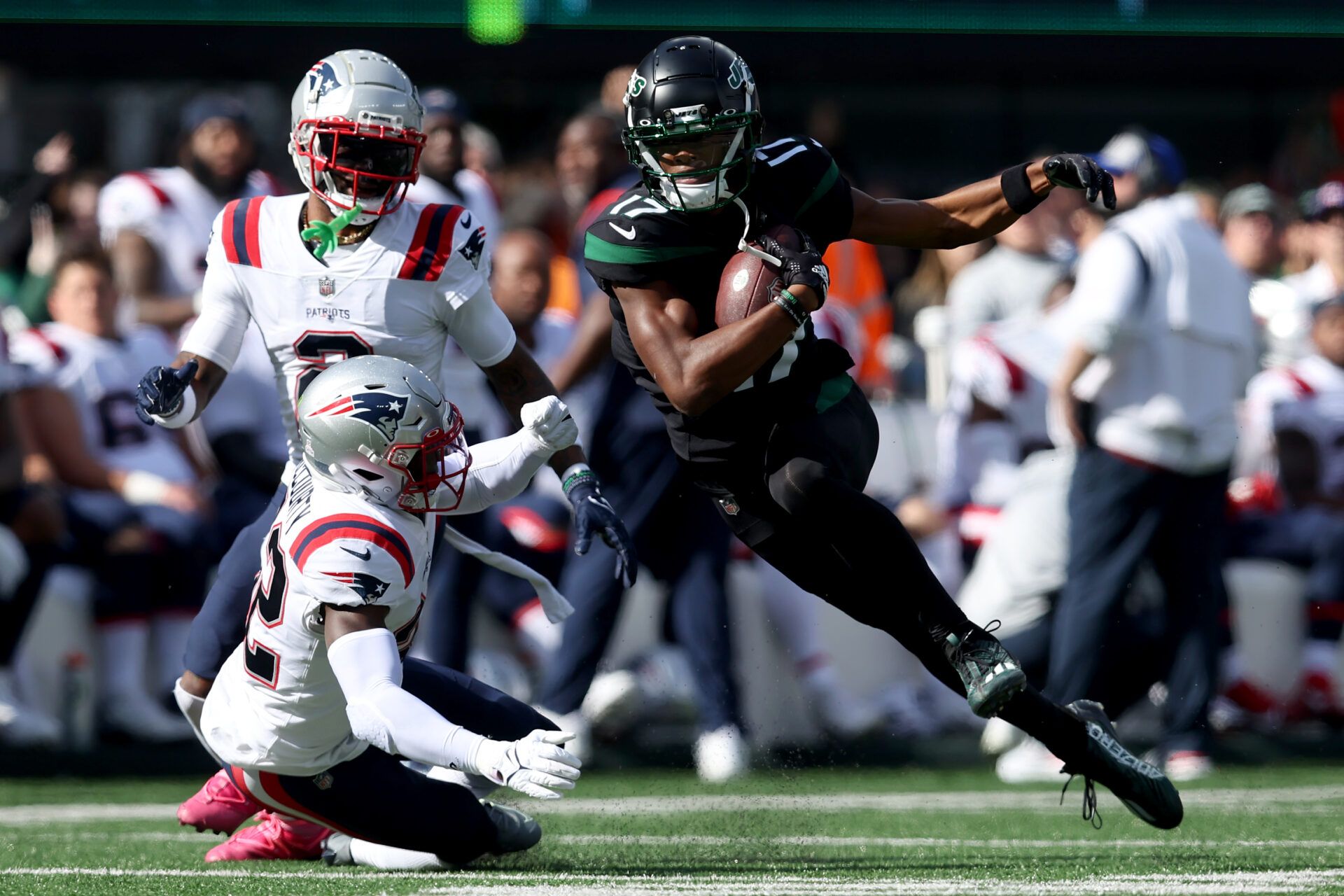 Garrett Wilson Waiver Wire Week 9: Jets Rookie Prepared to Take Flight...Again