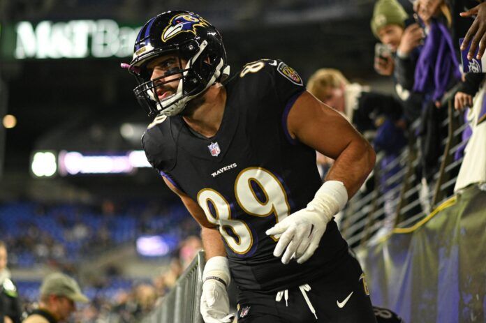 Mark Andrews (89) before the game against the Cincinnati Bengals at M&T Bank Stadium.