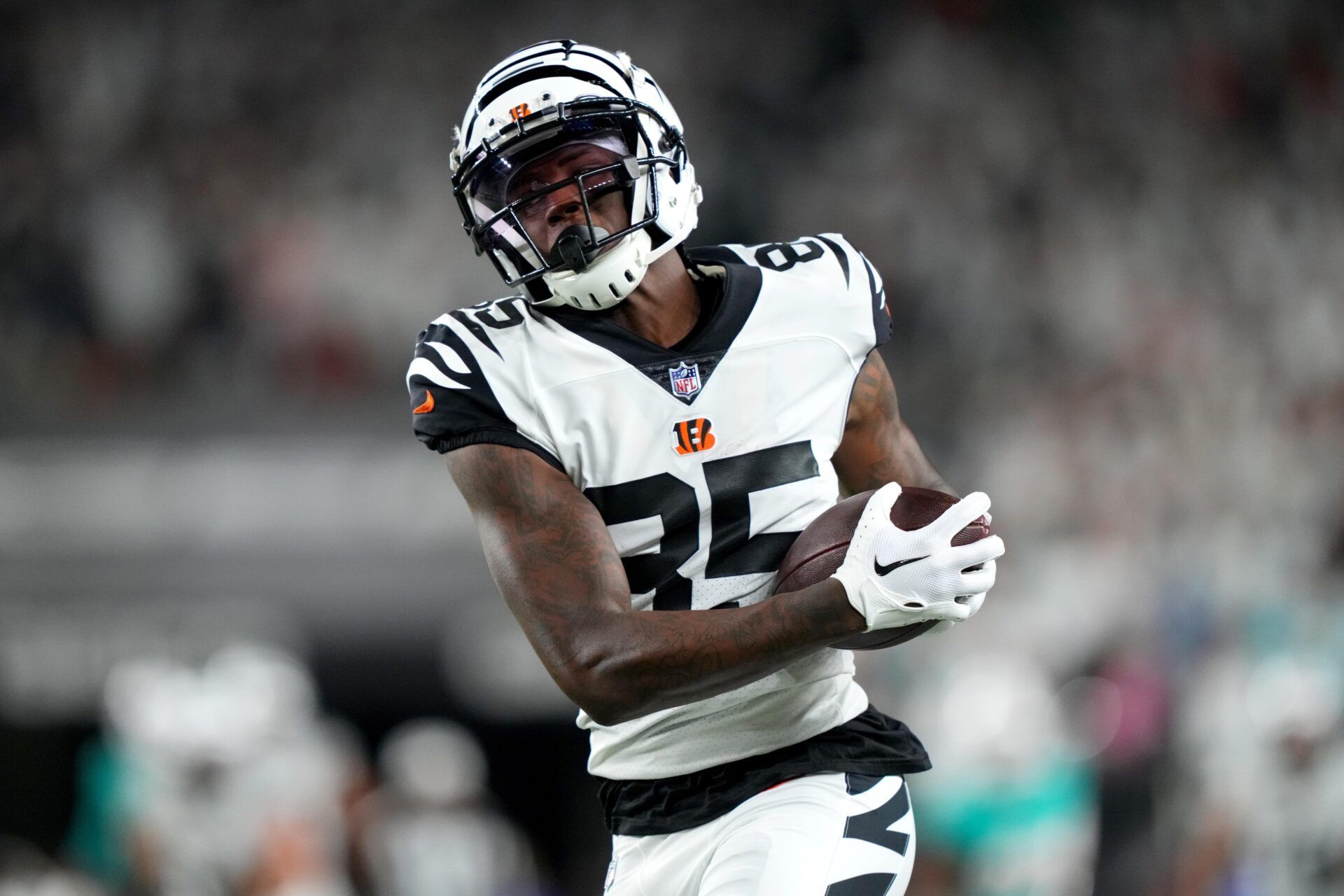 Fantasy Football Trade Analyzer Week 7: Trade for Tee Higgins, Trade Away David Montgomery