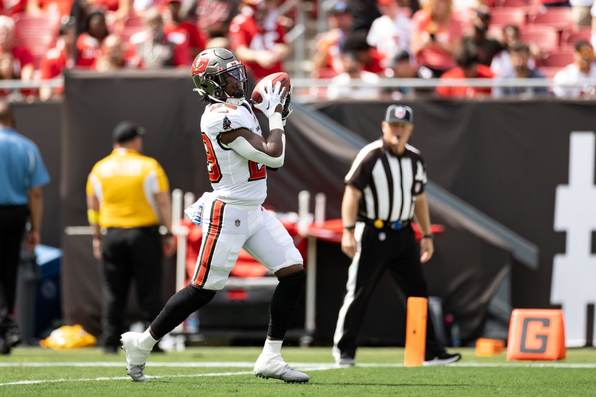 Rachaad White Waiver Wire Week 6: A Potential League-winning Asset