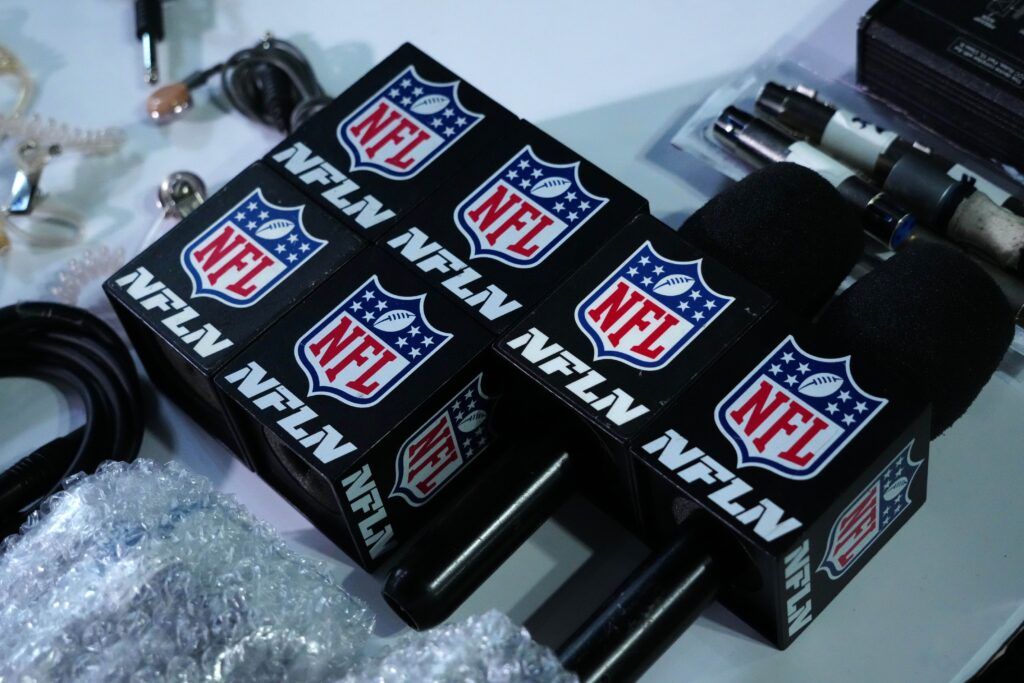 nfl-announcers-week-5-cbs-and-fox-nfl-game-assignments-this-week