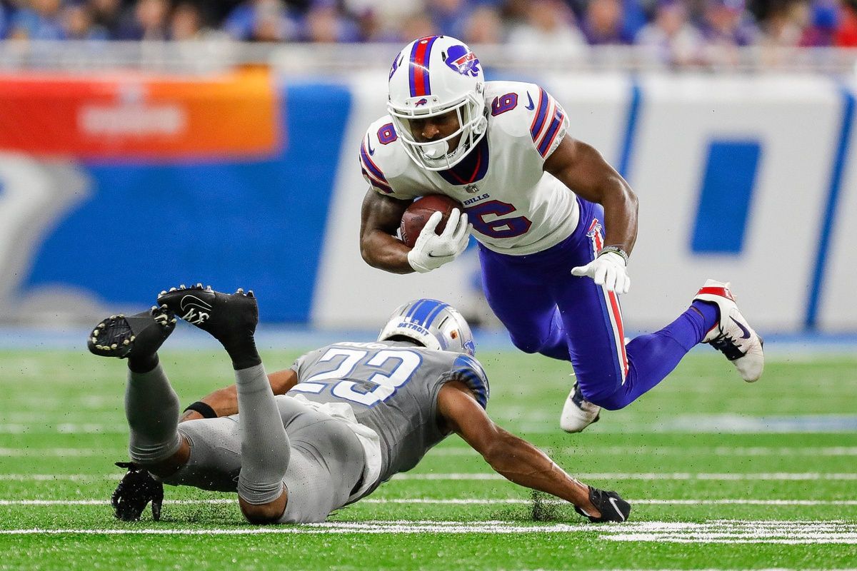 Top Early NFL DFS Picks For Thursday Night Football: Isaiah McKenzie, Nelson Agholor, Hunter Henry, and Others