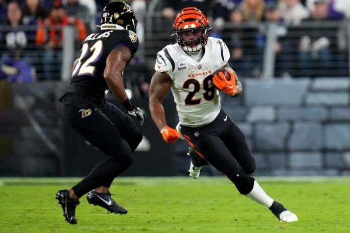 Is Joe Mixon Playing in Week 12 vs. Titans?