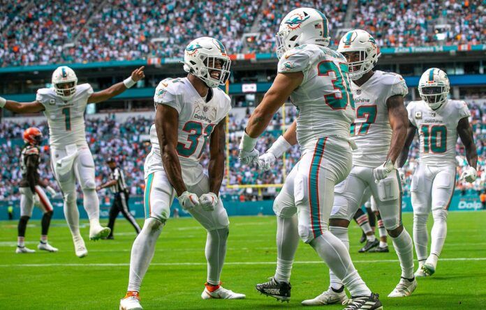 NFL Survivor Pool Picks Week 12: It's Time for the Dolphins, Backed Up by the Commanders