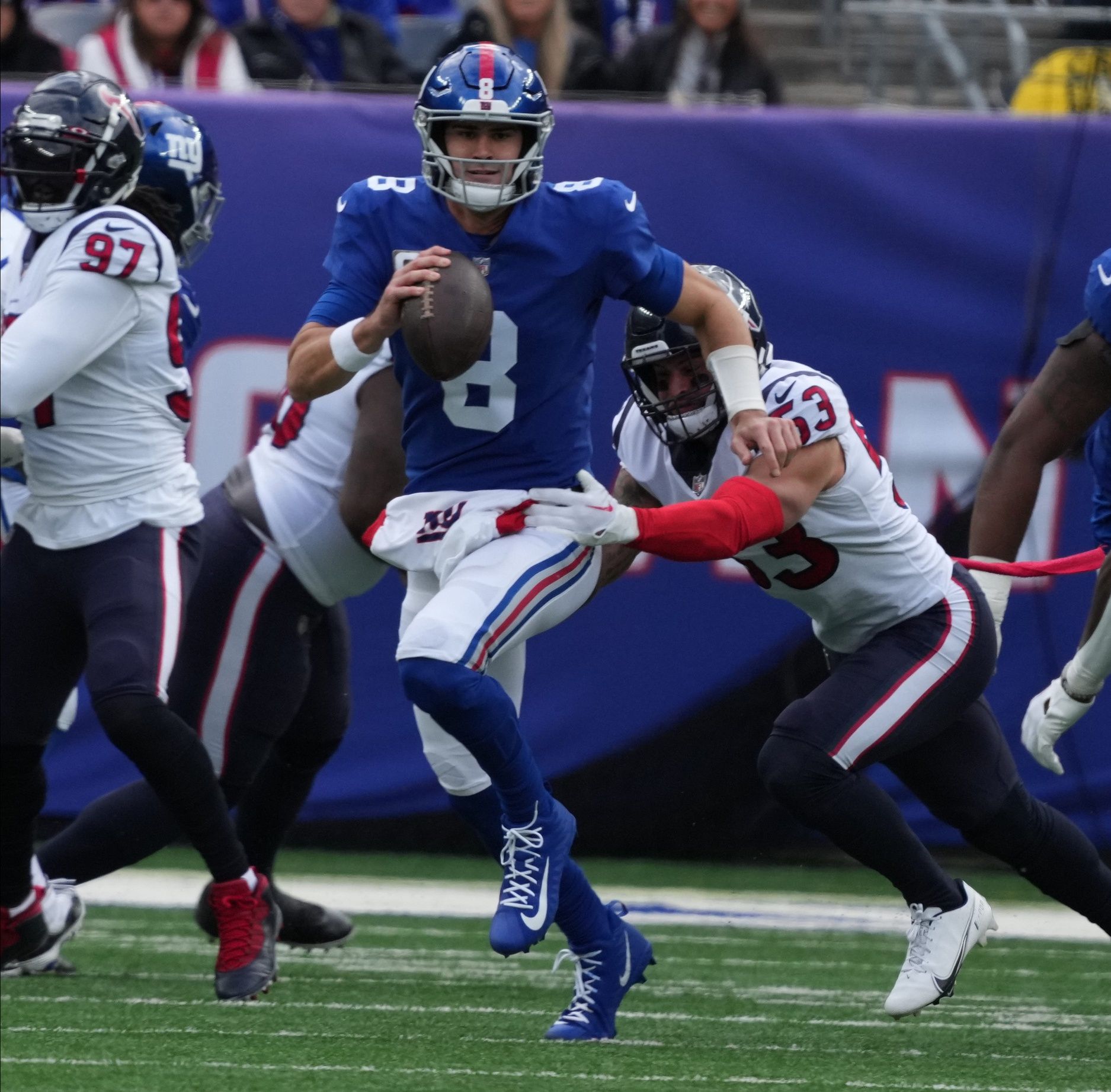 Start ‘em Sit ‘em Week 11: Daniel Jones, Antonio Gibson, Kadarius Toney, and Greg Dulcich Make the List of Must-Starts