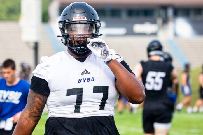 2023 NFL Draft Small-School Prospect To Watch: Grand Valley State OL Quinton Barrow