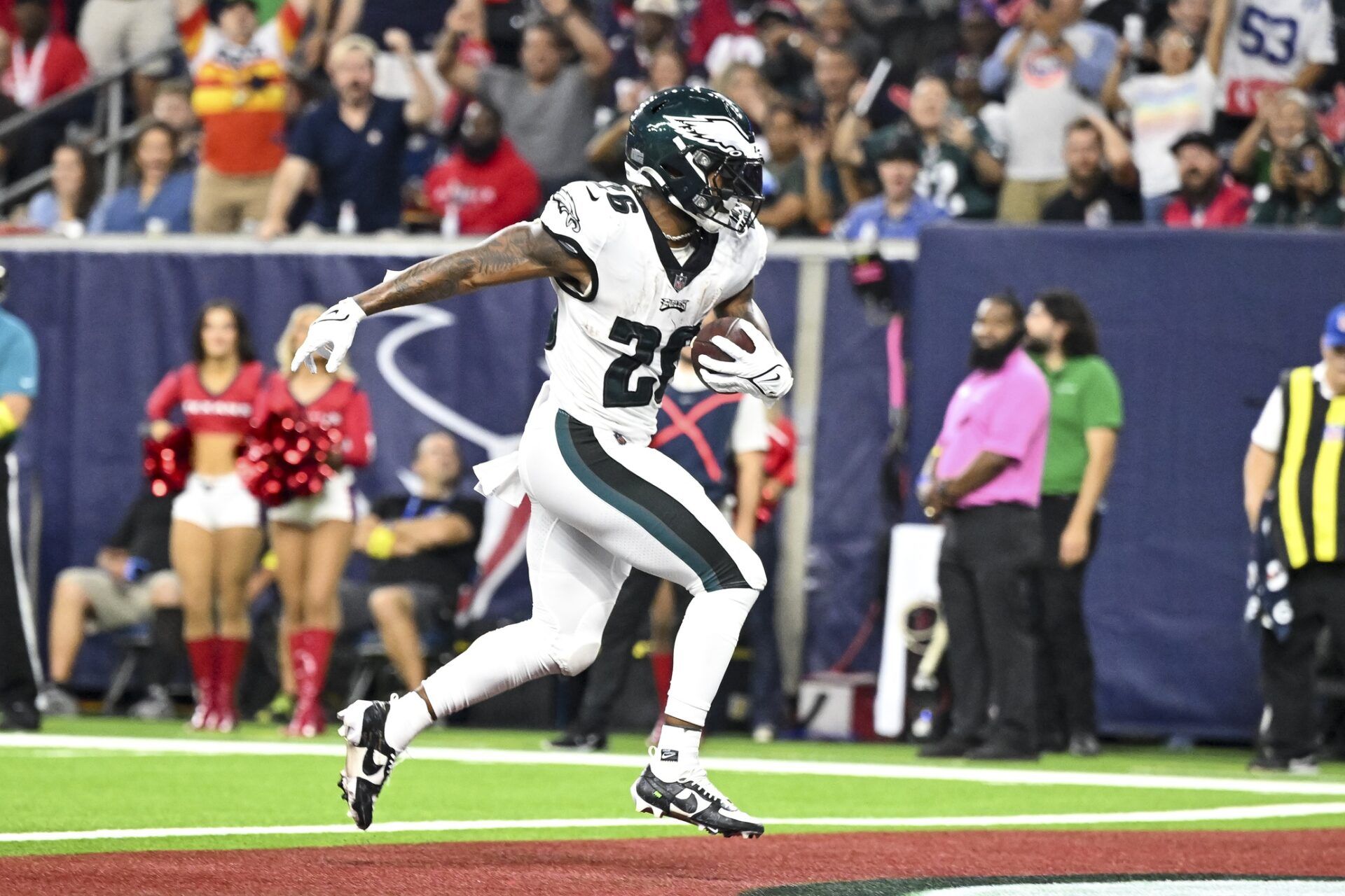 Fantasy Football Trade Analyzer Week 9: Miles Sanders, DeVonta Smith, Jonathan Taylor, and More