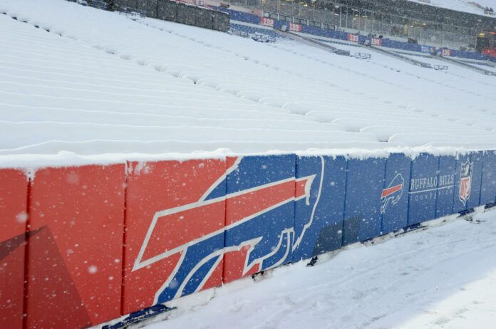 Buffalo Bills Fans Pelt Miami Dolphins With Snowballs, Officials Struggle To Keep Control