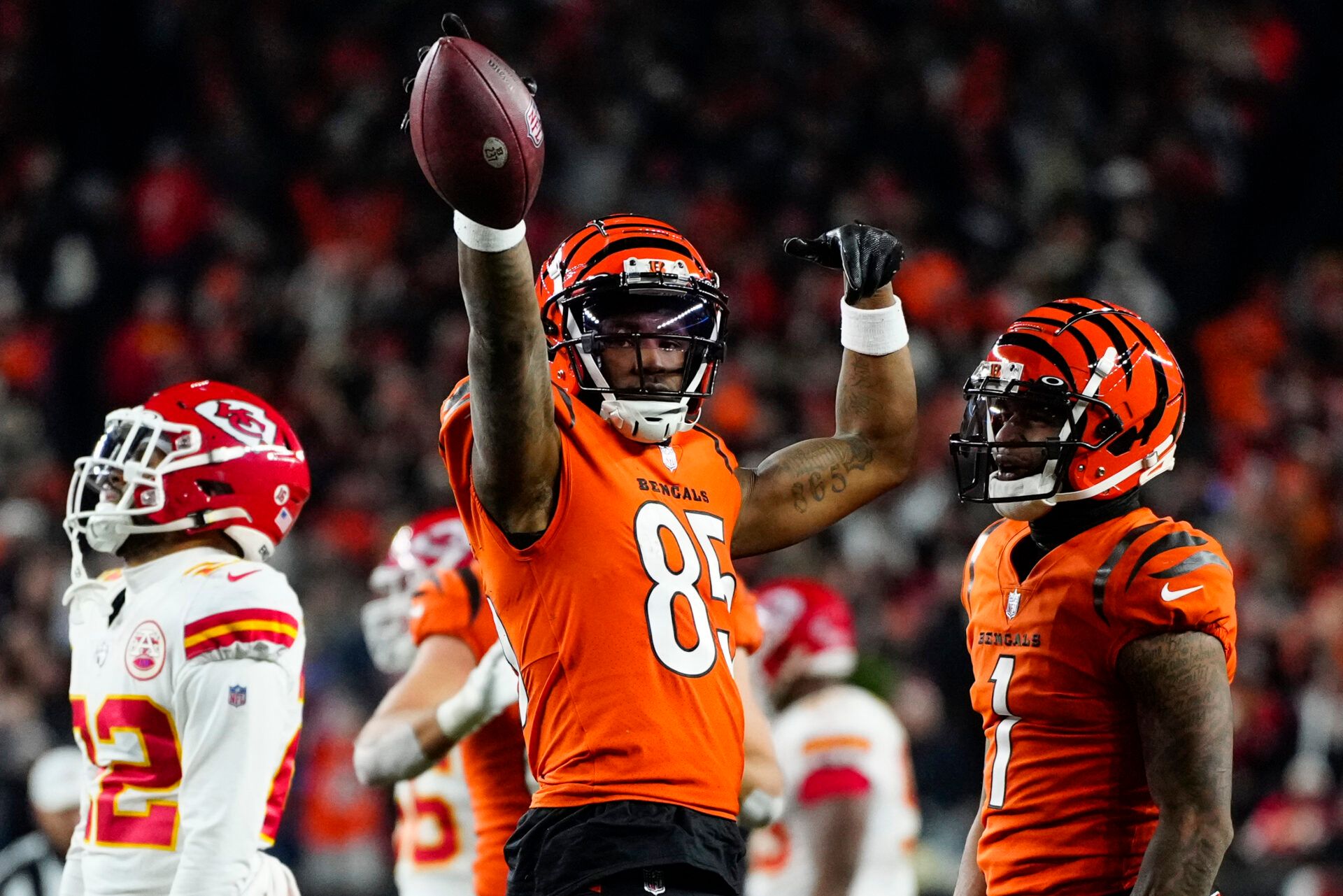 Nfl Inactives NFL Inactives Week 15: Will Josh Jacobs, Rhamondre Stevenson, or Tee ...