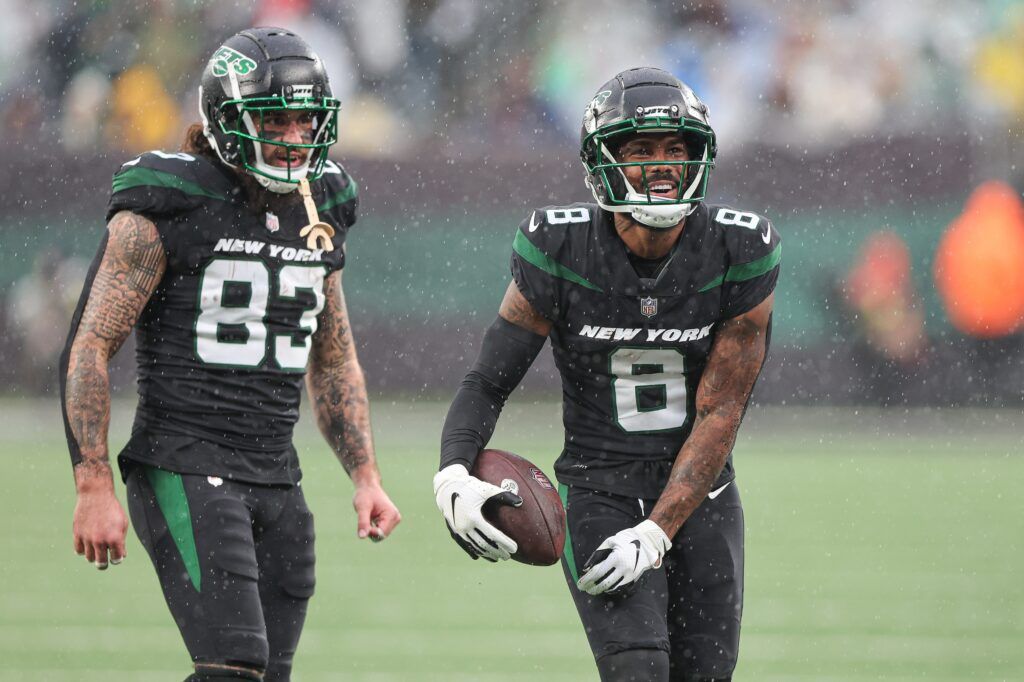 Fantasy wr start em sit em week 15 gimme elijah moore avoid bad