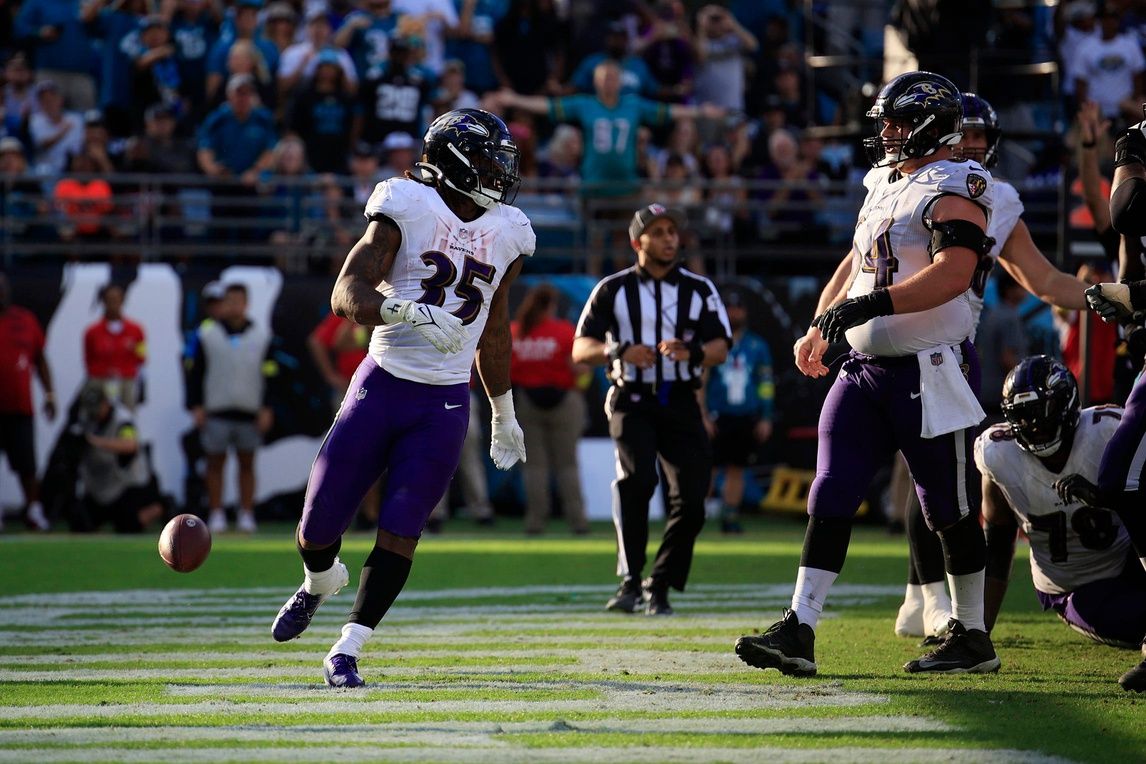 Midweek Fantasy Flex Rankings Week 14: James Cook, Gus Edwards, Kareem Hunt, and More