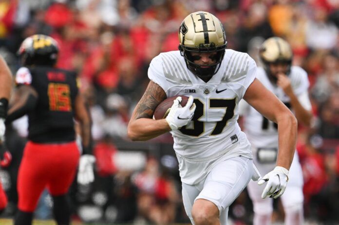 Payne Durham runs after the catch during the first half against the Maryland Terrapins.