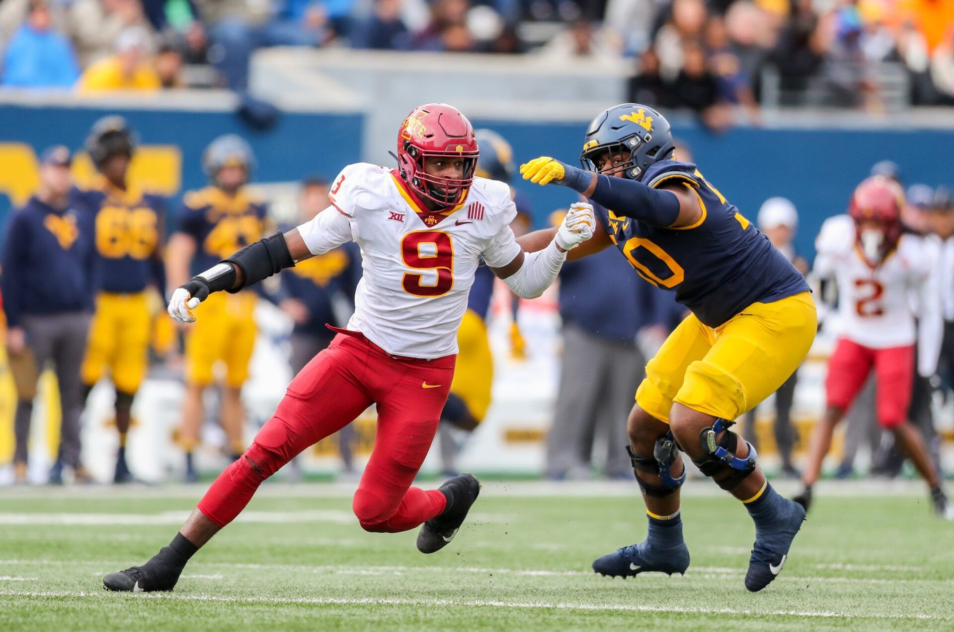 Will McDonald IV during the third quarter against the West Virginia Mountaineers.