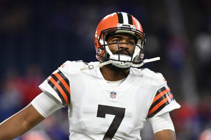 Jacoby Brissett warms up before facing the Buffalo Bills.