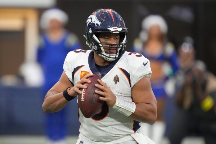 Denver Broncos QB Russell Wilson (3) looks to pass.