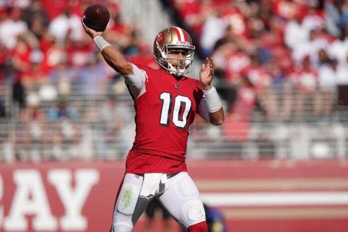 Jimmy Garoppolo throws a pass against the Kansas City Chiefs.