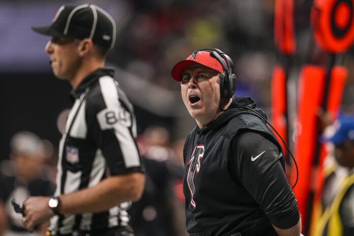 Arthur Smith reacts after a play against the Pittsburgh Steelers.