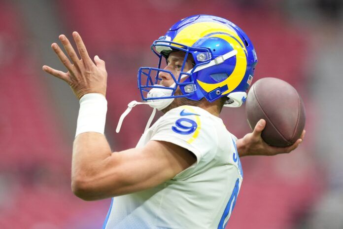 Matthew Stafford warms up prior to facing the Arizona Cardinals.