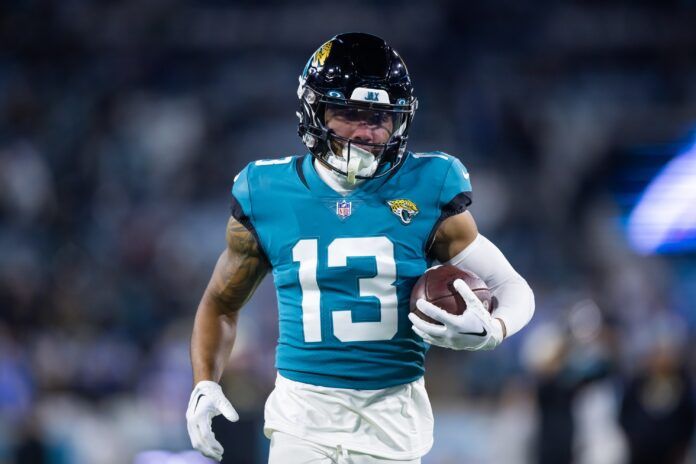 Christian Kirk warming up against the Los Angeles Chargers.