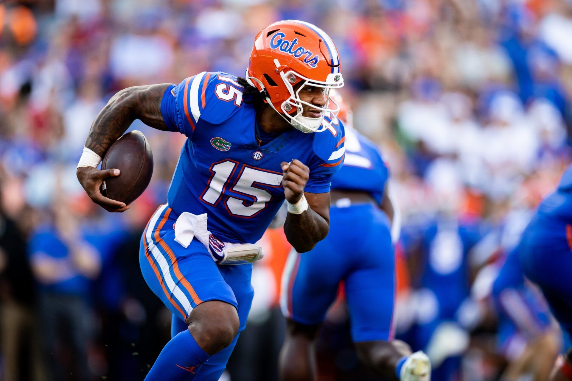 Quarterback Anthony Richardson runs the ball.