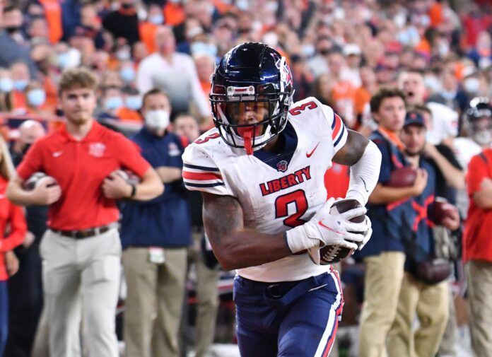 Demario Douglas (3) catches a touchdown in the fourth quarter against the Syracuse Orange.