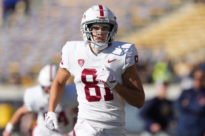 Brycen Tremayne (81) warms up before the game against the California Golden Bears.