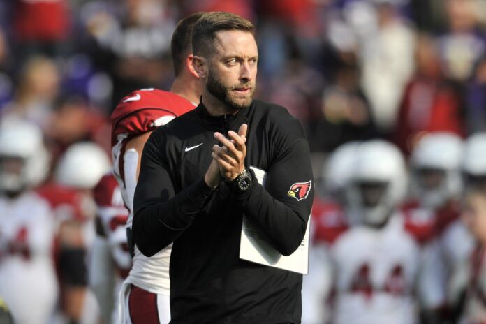 Former Arizona Cardinals head coach Kliff Kingsbury looks on before a game against Minnesota.